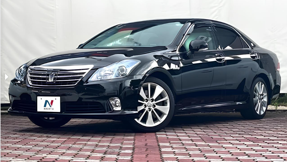 TokyoCarZ -Nissan crown hybrid