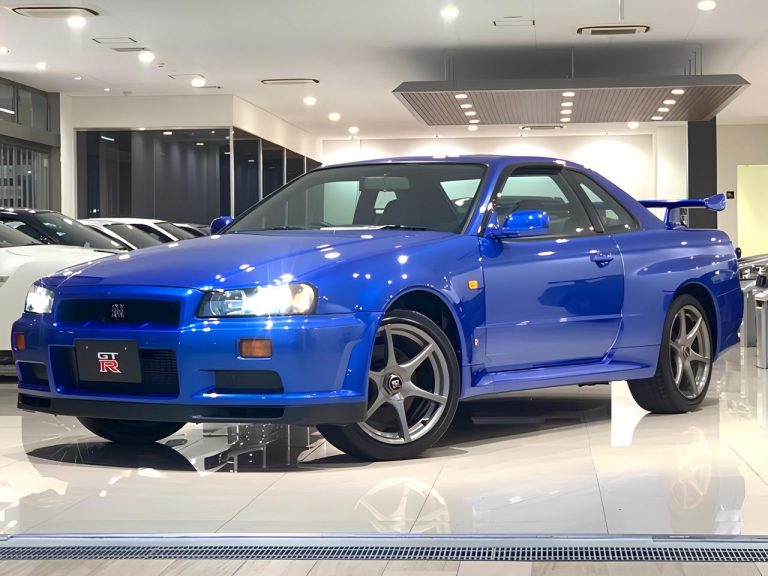 Import from Japan Nissan GTR with TokyoCarZ