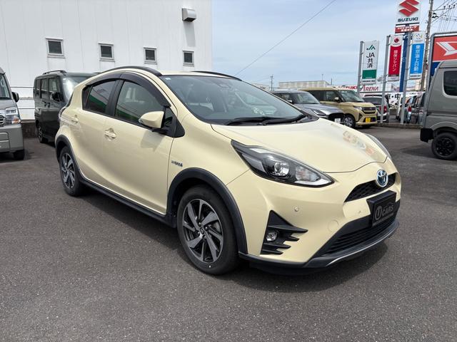 Biege 2019 Toyota Aqua Crossover Glam for sale