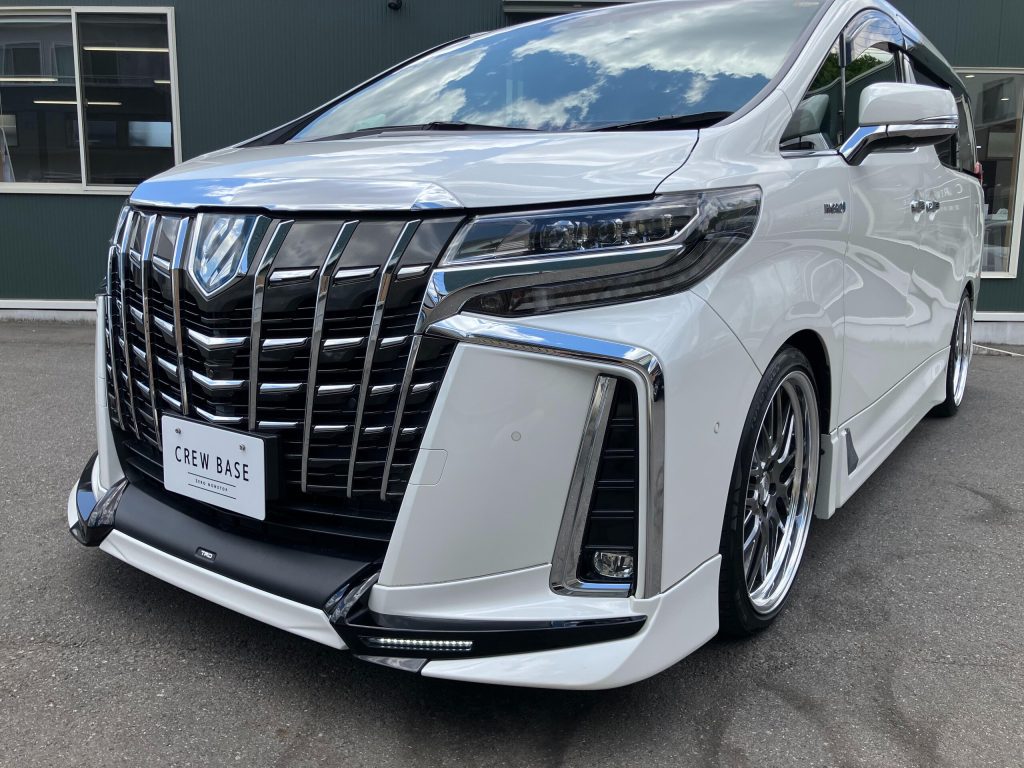 ToyoCarZ - 2020 White Pearl Crystal Shine, Toyota Alphard Hybrid 2.5 Executive Lounge S E-Four 4WD for sale - left side view